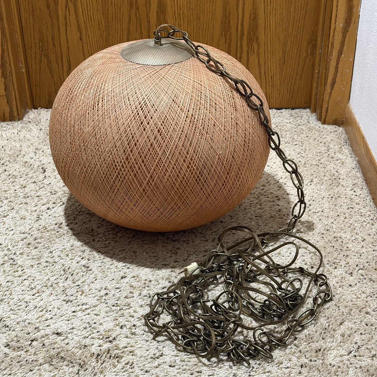 Vintage Mid Century Modern Fiberglass Gold Pink Spun Swag Spaghetti Lamp 1960s