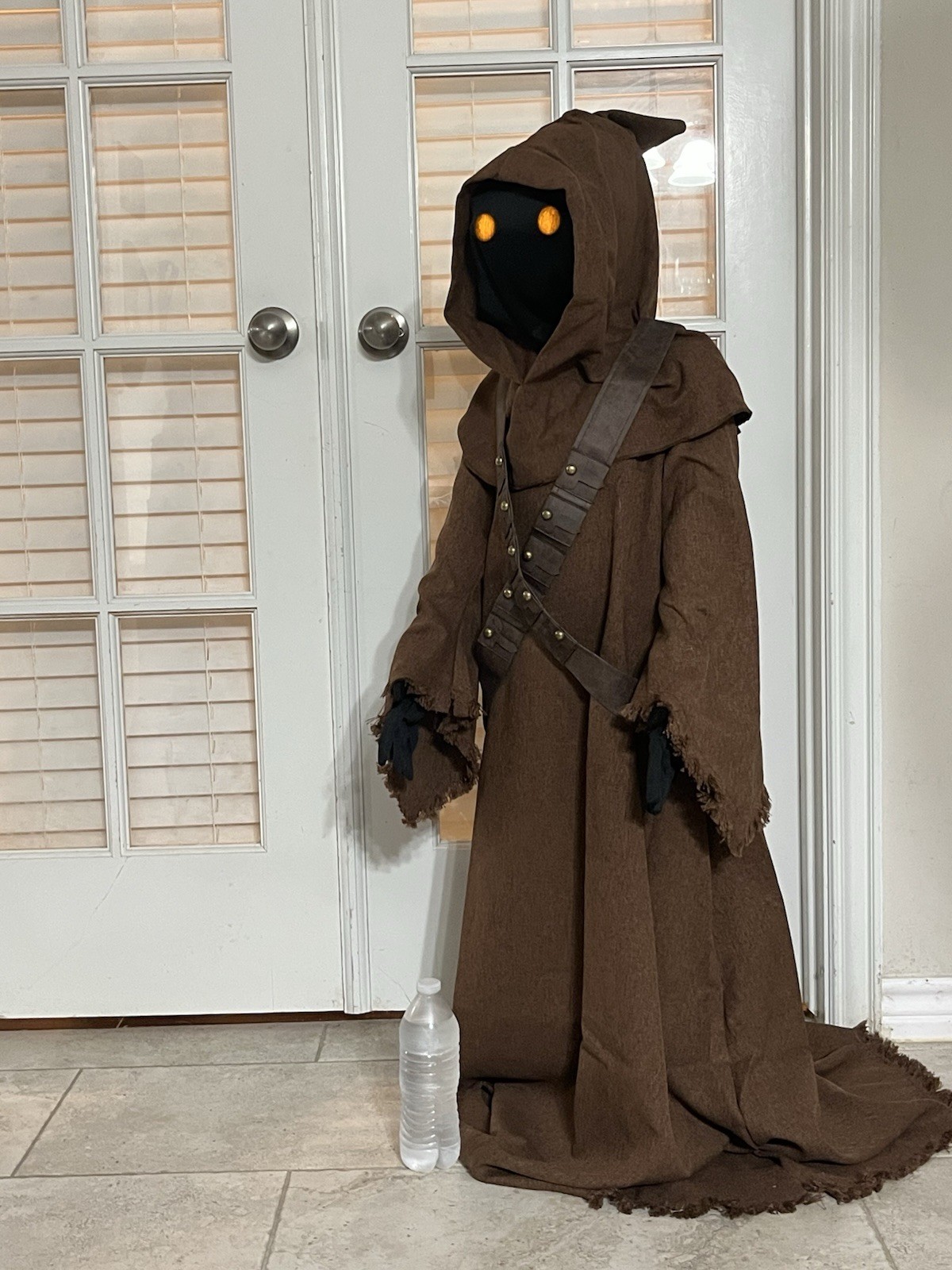 Life size Jawa Star Wars Prop W/ Light Up Eyes 4’ Tall A New Hope Collectible Life size Jawa Star Wars Prop W/ Light Up Eyes 4’ Tall A New Hope Collectible