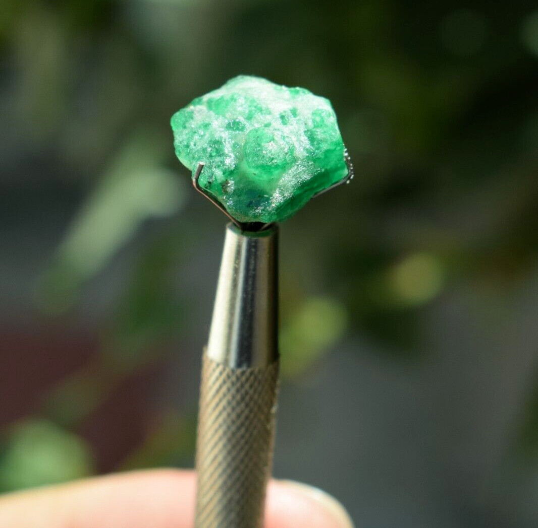 13.35CT. Amazing Well Terminated Top Green Swat Emerald Crystal @ PAK 13.35CT. Amazing Well Terminated Top Green Swat Emerald Crystal @ PAK