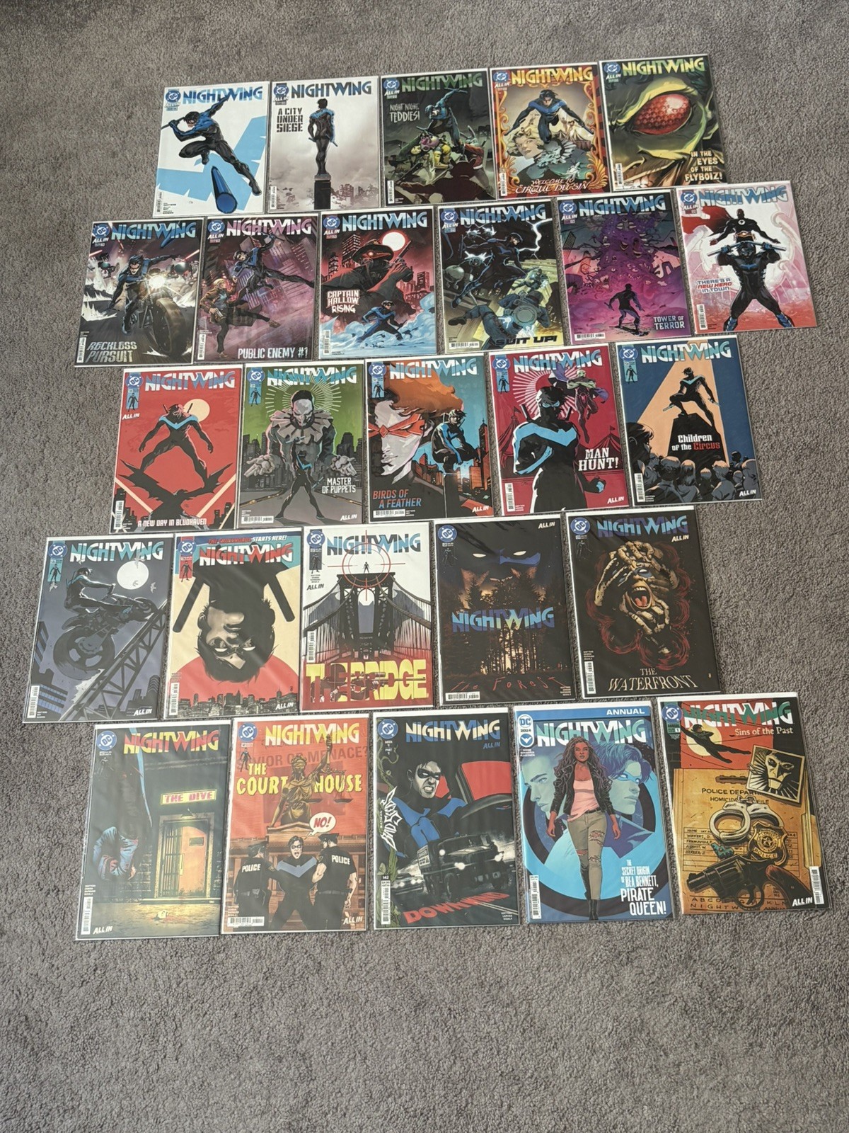 DC Nightwing 2016 119 - 142 + 2024 Annual 2025 Annual Watters 26-Issue Comic Lot DC Nightwing 2016 119 - 142 + 2024 Annual 2025 Annual Watters 26-Issue Comic Lot