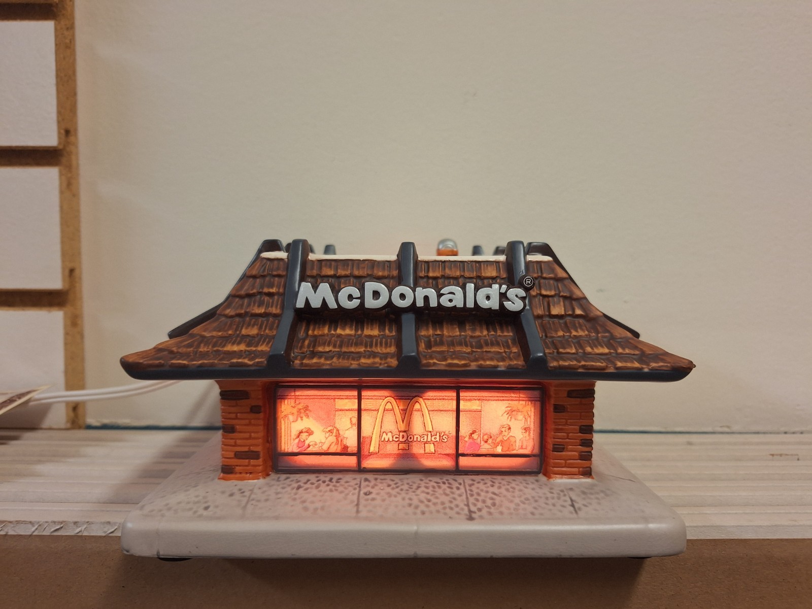 1997 McMemories You Deserve A Break Lighted (A2017)