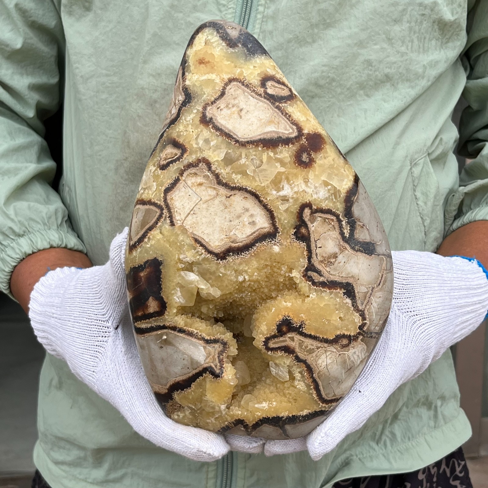 7.47LB Large Septarian Crystal Dragon Eye Stone Crystal Geode Mineral Specimen 7.47LB Large Septarian Crystal Dragon Eye Stone Crystal Geode Mineral Specimen