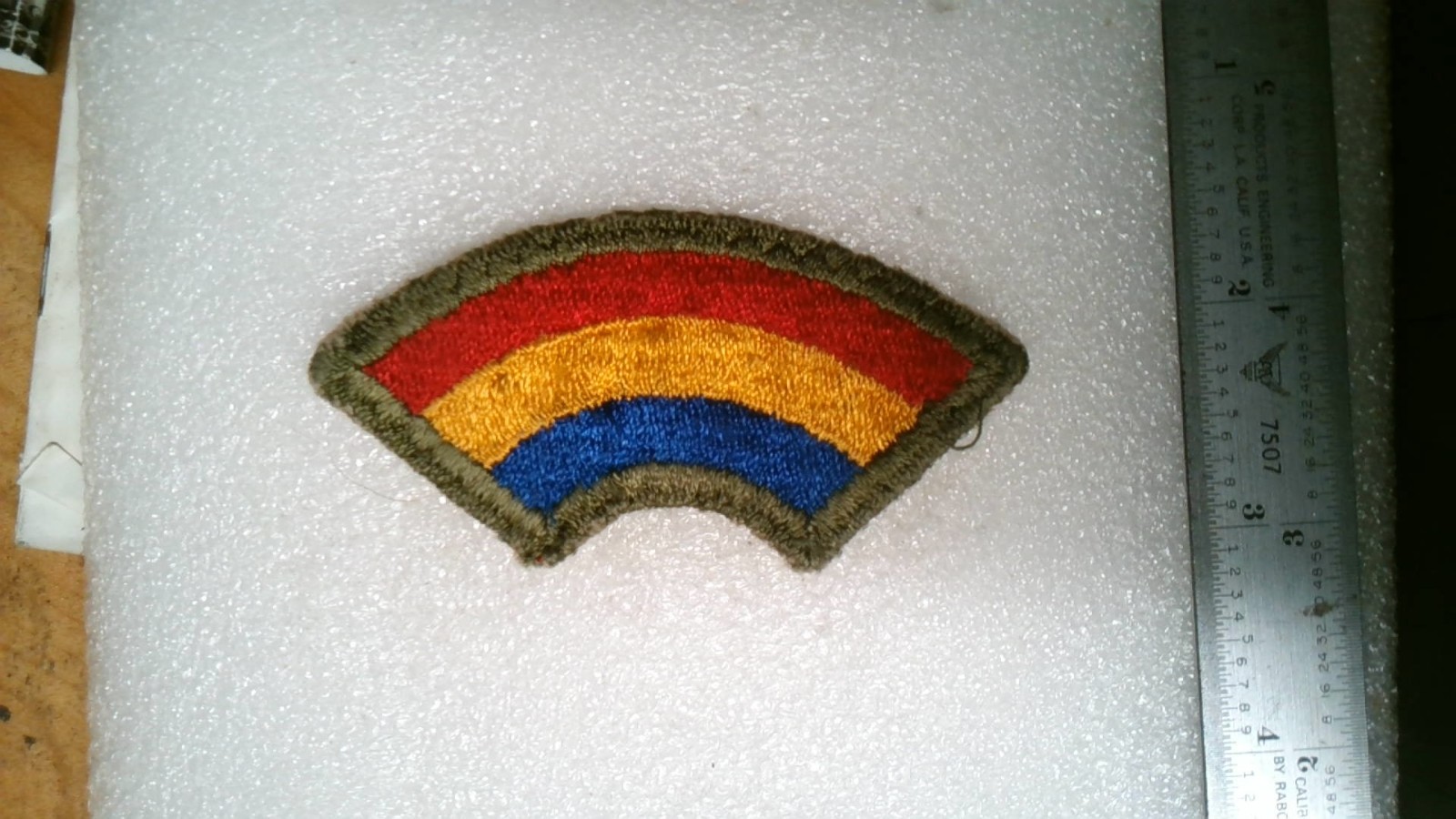 GENUINE VINTAGE MILITARY PATCH WW2 ERA US ARMY 42ND INFANTRY RAINBOW DIVISION GENUINE VINTAGE MILITARY PATCH WW2 ERA US ARMY 42ND INFANTRY RAINBOW DIVISION