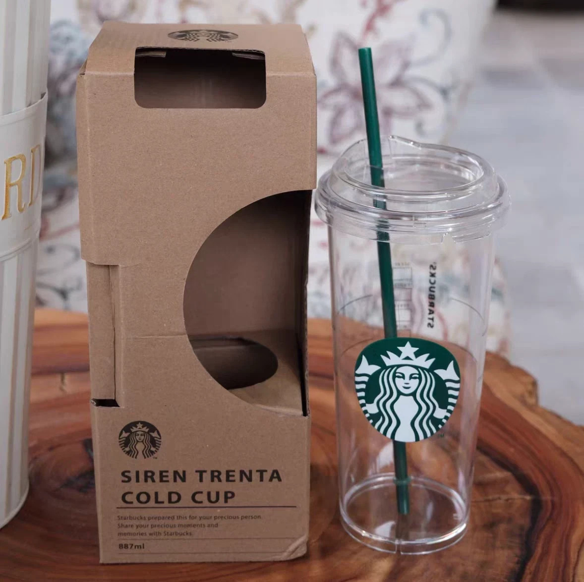 Starbucks Minimalist Style Series Transparent Plastic Straw Cups Large Capacity Starbucks Minimalist Style Series Transparent Plastic Straw Cups Large Capacity