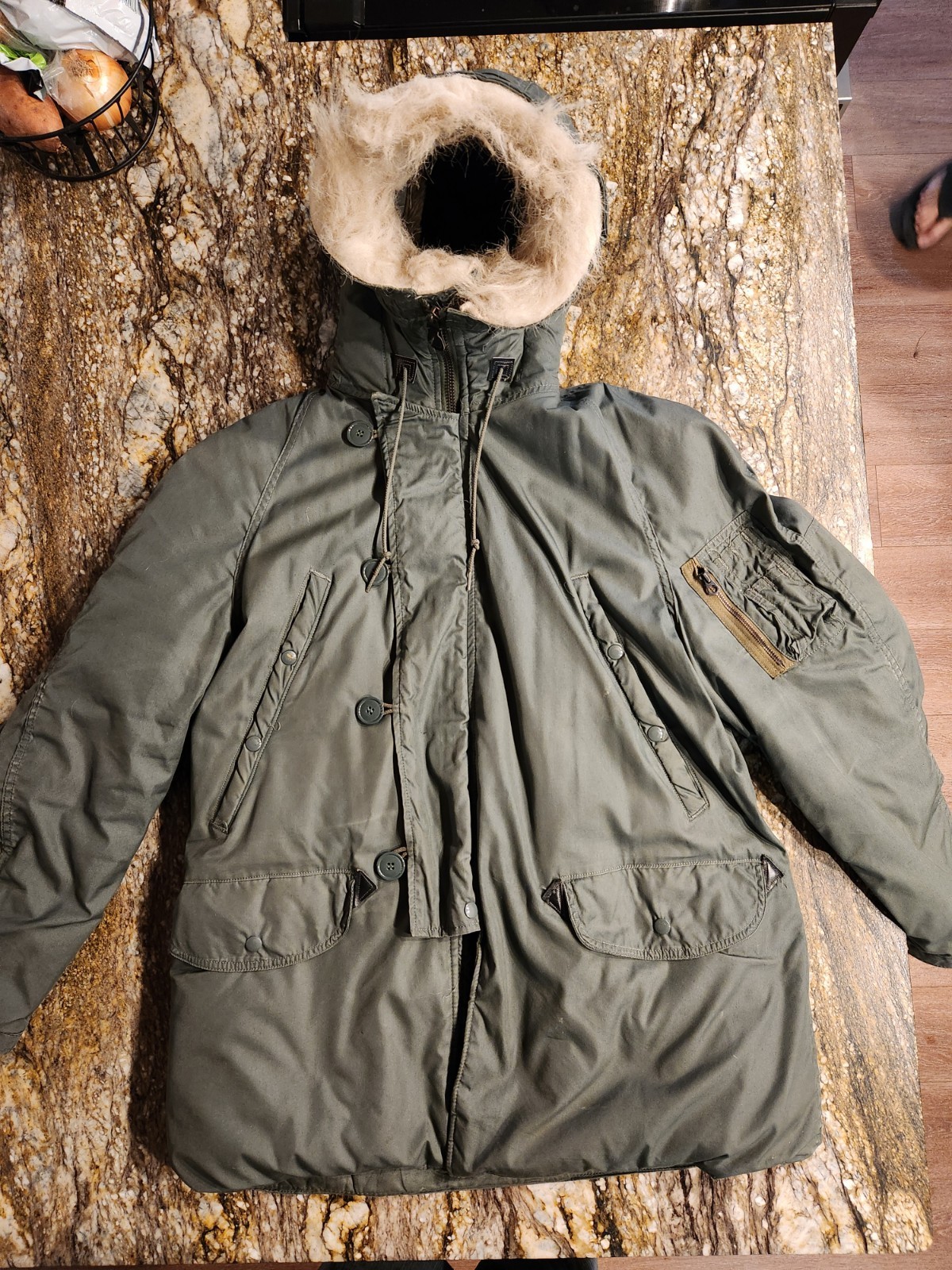 VTG 1983 US Military N-3B Parka Greenbrier Extreme Cold Weather MIL-P-6279J MED VTG 1983 US Military N-3B Parka Greenbrier Extreme Cold Weather MIL-P-6279J MED
