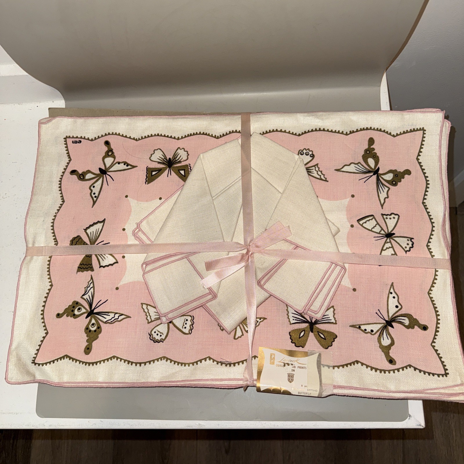 Vintage HTF 1950’s Leacock 8 Piece Table Mat Setting Butterflies