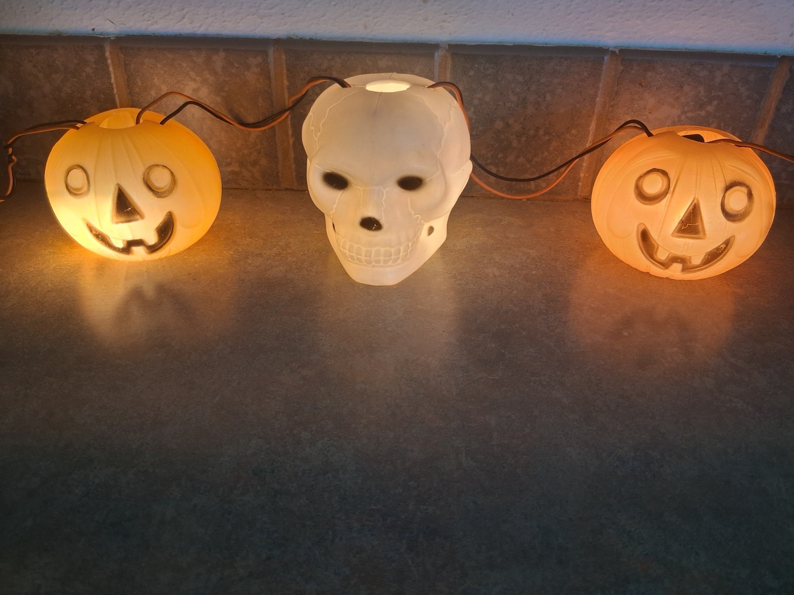 Vintage RARE Peerless Halloween Pumpkin Skull Blow Mold String Lights - Working Vintage RARE Peerless Halloween Pumpkin Skull Blow Mold String Lights - Working