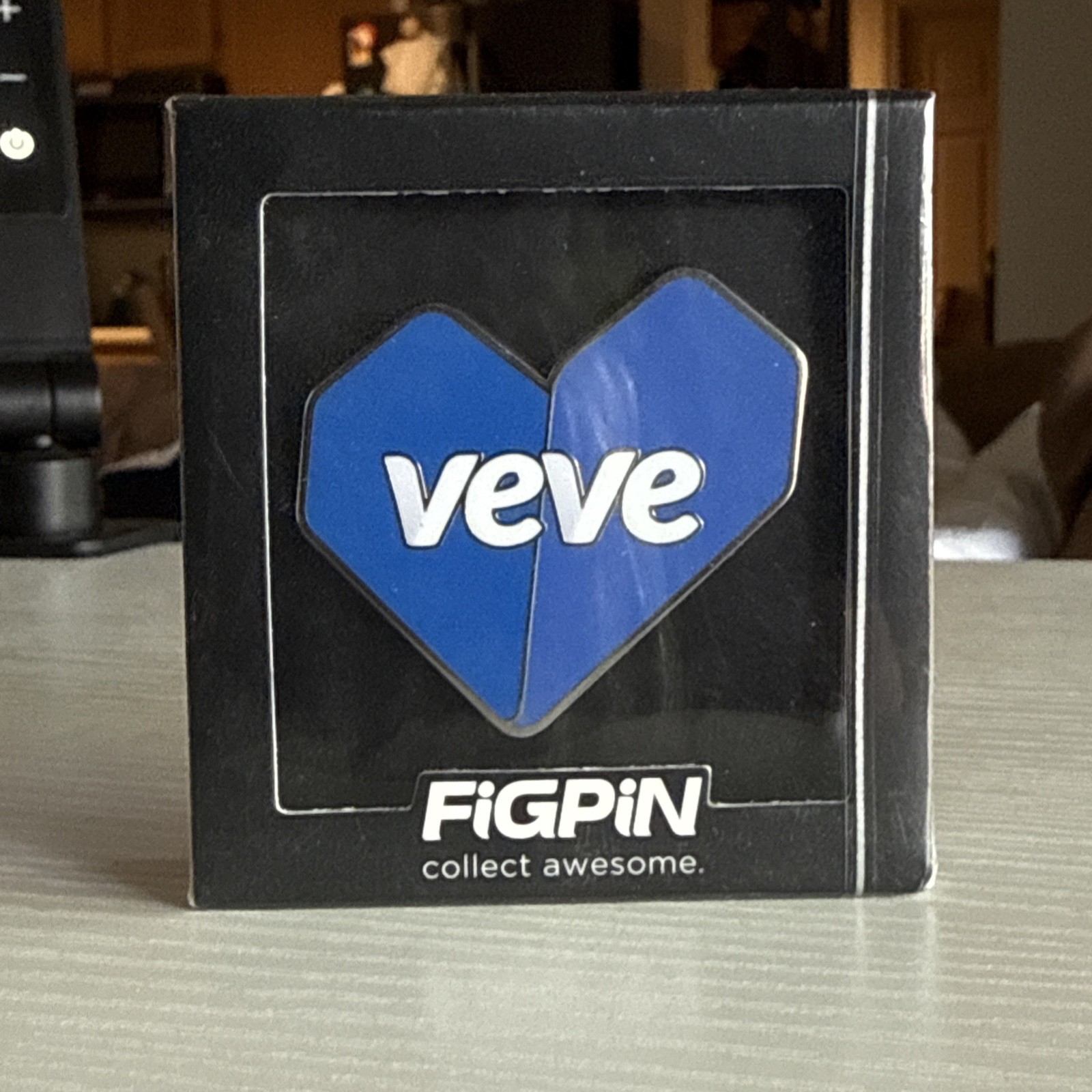 NYCC 2024 Figpin × Veve Blue Heart Logo Pin - SEALED NYCC 2024 Figpin × Veve Blue Heart Logo Pin - SEALED