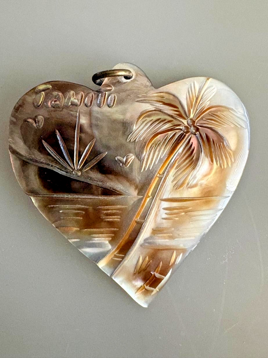 Vintage Hand Carved Mother of Pearl Shell Palm Tree Tahiti Ocean Pendant Vintage Hand Carved Mother of Pearl Shell Palm Tree Tahiti Ocean Pendant