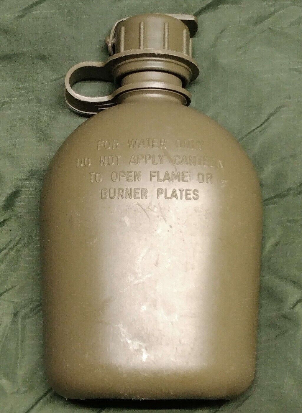 US Military 1 Quart Canteen Hard Plastic w/ NBC Cap OD Green 1QT Army VGC US Military 1 Quart Canteen Hard Plastic w/ NBC Cap OD Green 1QT Army VGC