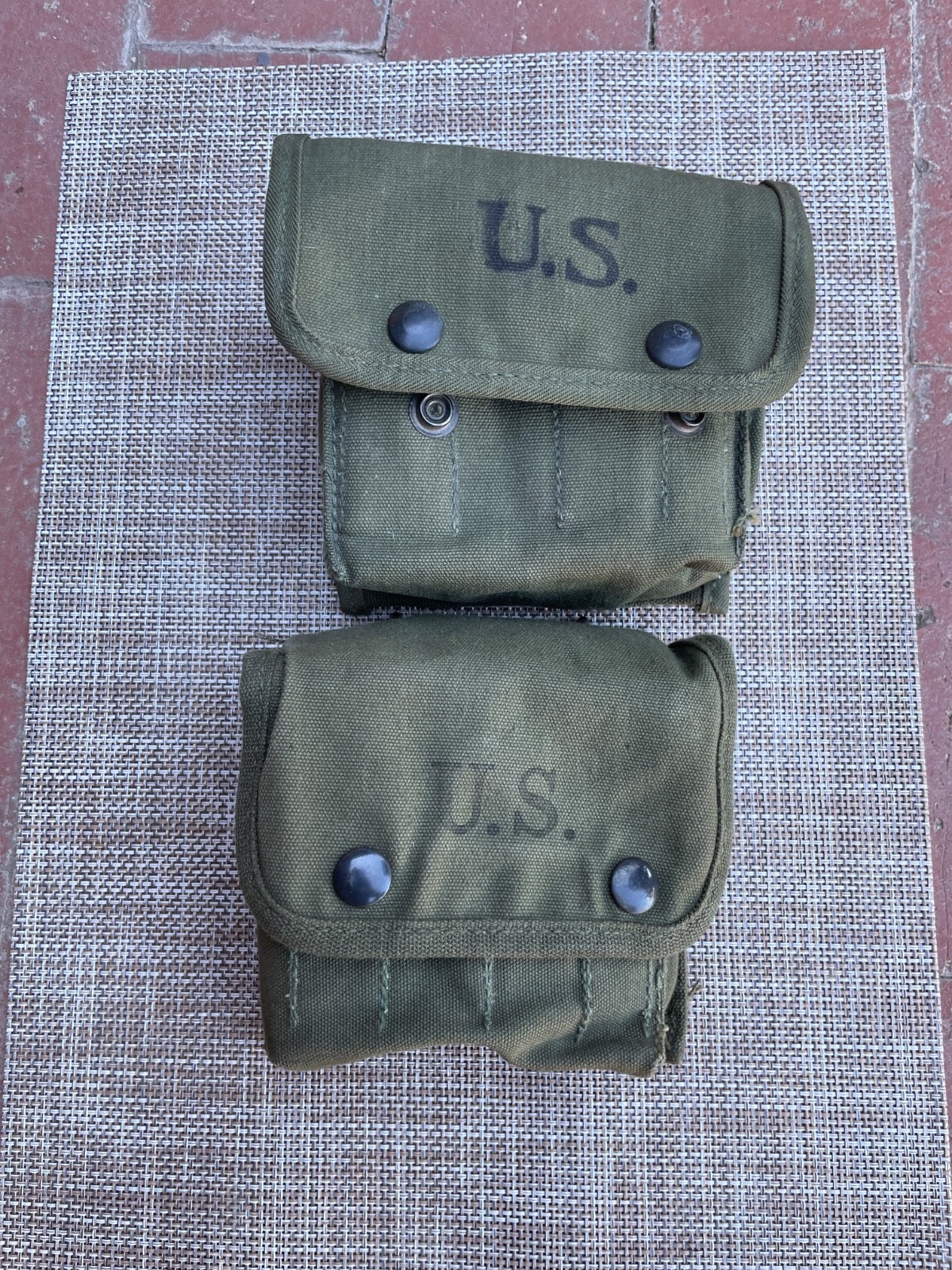 2 Original WW2 WWII US Military Jungle First Aid Kit Canvas Pouch contents 2 Original WW2 WWII US Military Jungle First Aid Kit Canvas Pouch contents