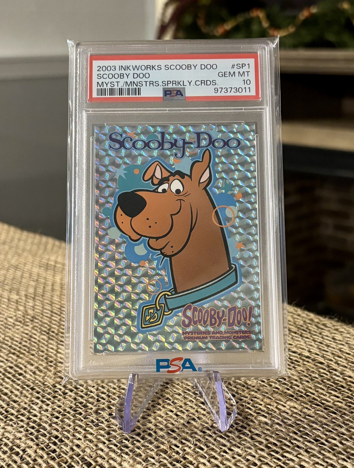 PSA 10 Inkworks Scooby-Doo 2003 Hobby Hit Only Sparkly Card #SP1 Chase PSA 10 Inkworks Scooby-Doo 2003 Hobby Hit Only Sparkly Card #SP1 Chase