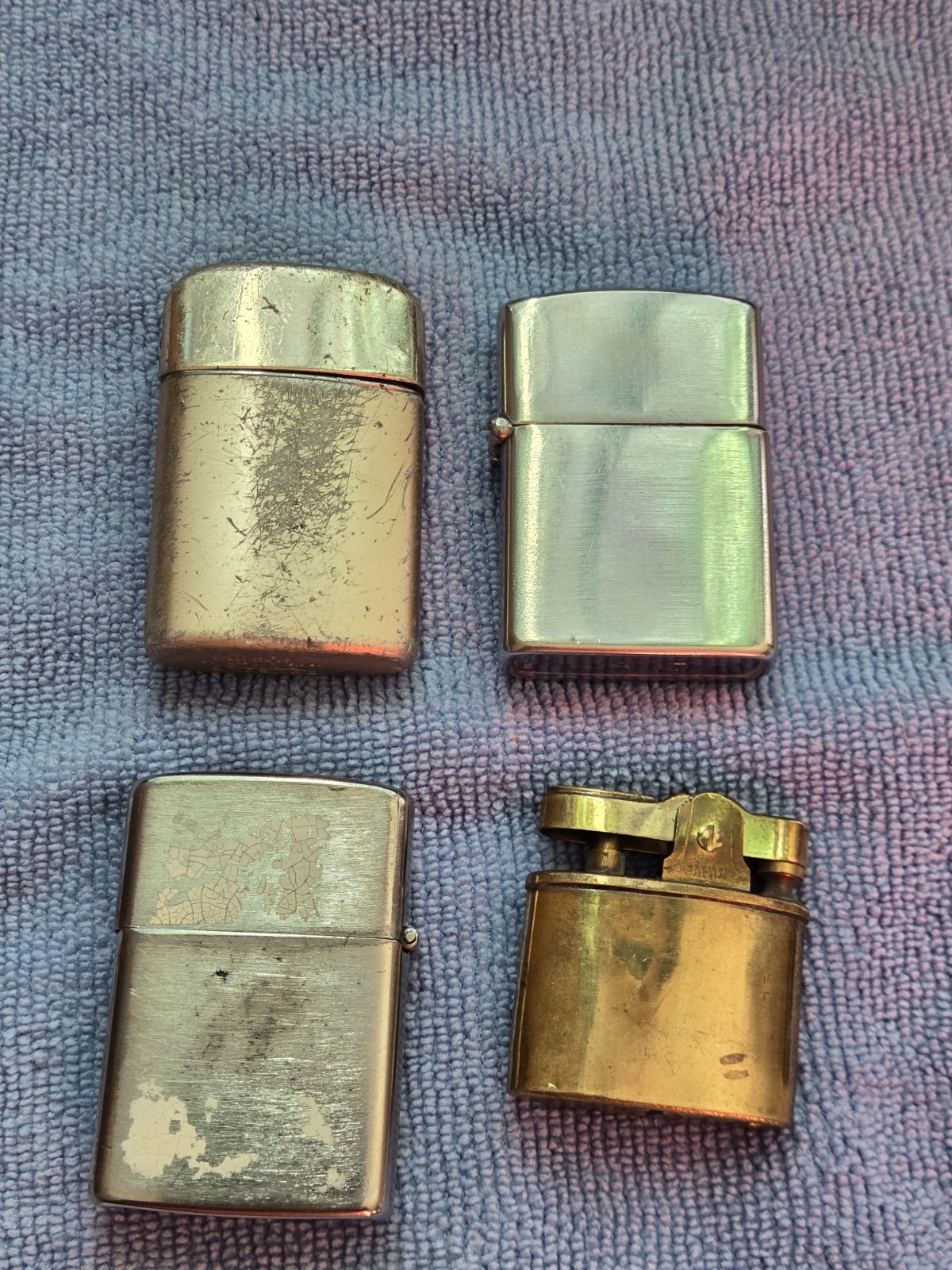 Set of 4 lighters Set of 4 lighters