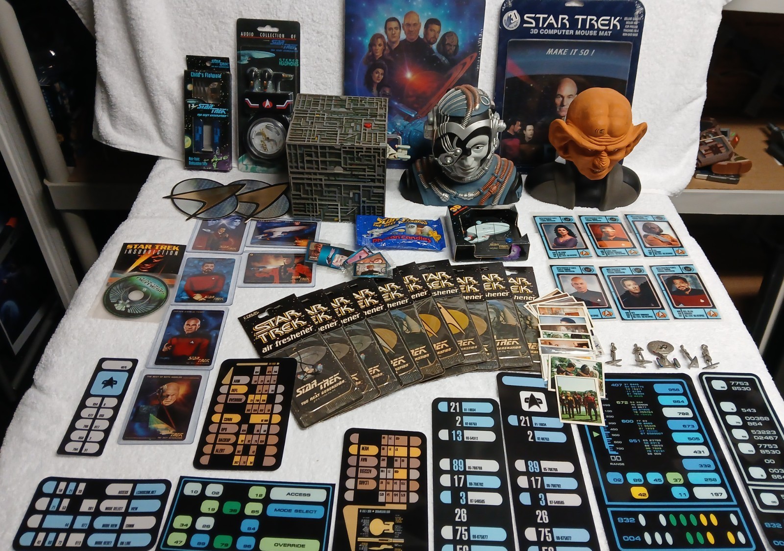 Star Trek TNG Huge New Lot Everything In Excellent Condition. Never Played... Star Trek TNG Huge New Lot Everything In Excellent Condition. Never Played...