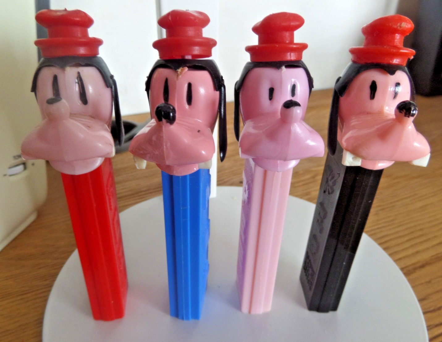 4 PEZ Vintage RARE European Lot Walt Disney Goofy NO FEET 4 PEZ Vintage RARE European Lot Walt Disney Goofy NO FEET