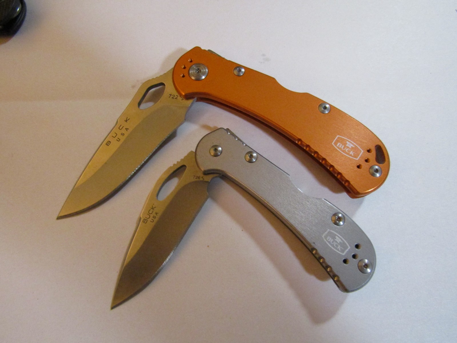 (LOT-2) U.S.A.-BUCK #722 &726--ORANGE-SPITFIRE & MINI-SPITFIRE (NEW-OTHER)