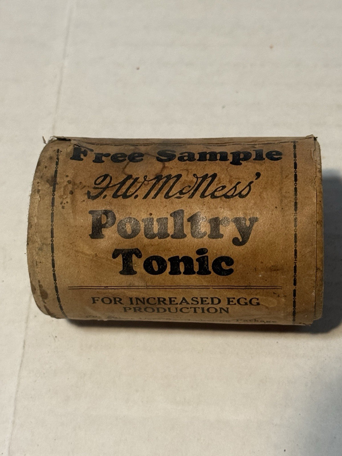 vintage F.W. McNess Poultry Tonic "Free Sample" package from the 1920s NOS RARE