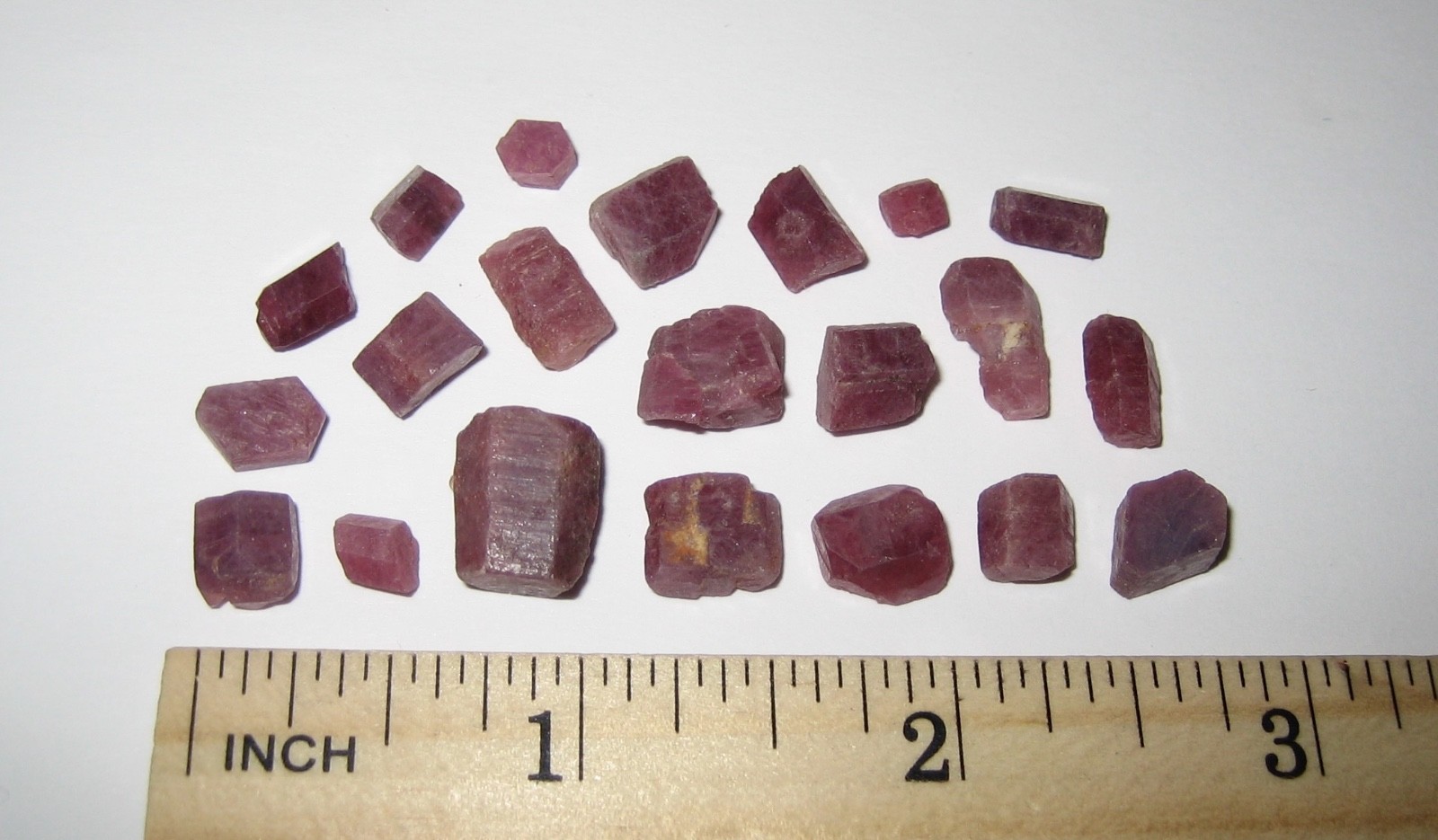 21 A+ QUALITY TINY 0.15"-0.4" ROUGH NATURAL RUBY CRYSTALS FROM MADAGASCAR 15g *6 21 A+ QUALITY TINY 0.15"-0.4" ROUGH NATURAL RUBY CRYSTALS FROM MADAGASCAR 15g *6