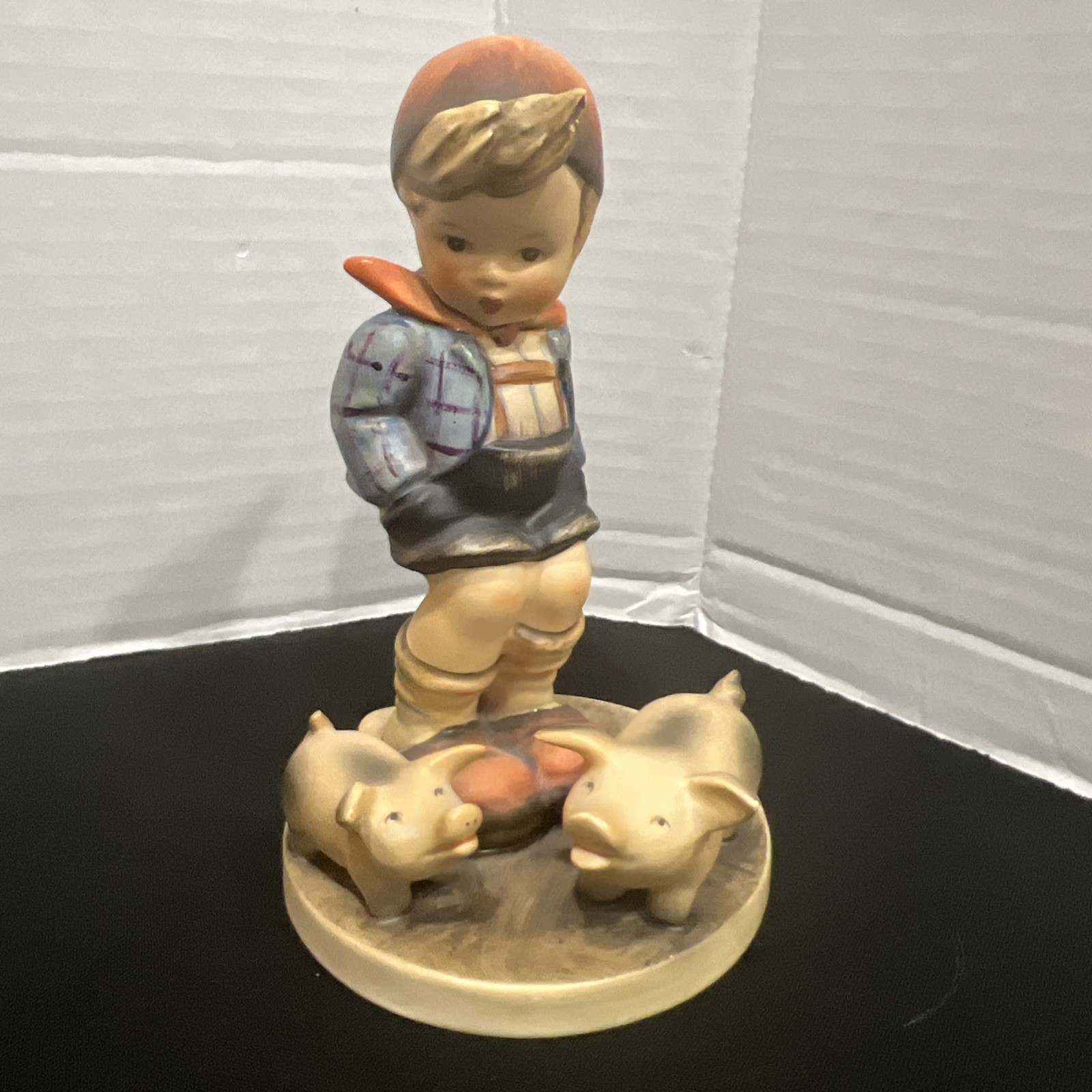 Vintage M.I. Hummel "Farm Boy" Figurine #66 Pristine Ceramic V Full Bee Stamped Vintage M.I. Hummel "Farm Boy" Figurine #66 Pristine Ceramic V Full Bee Stamped