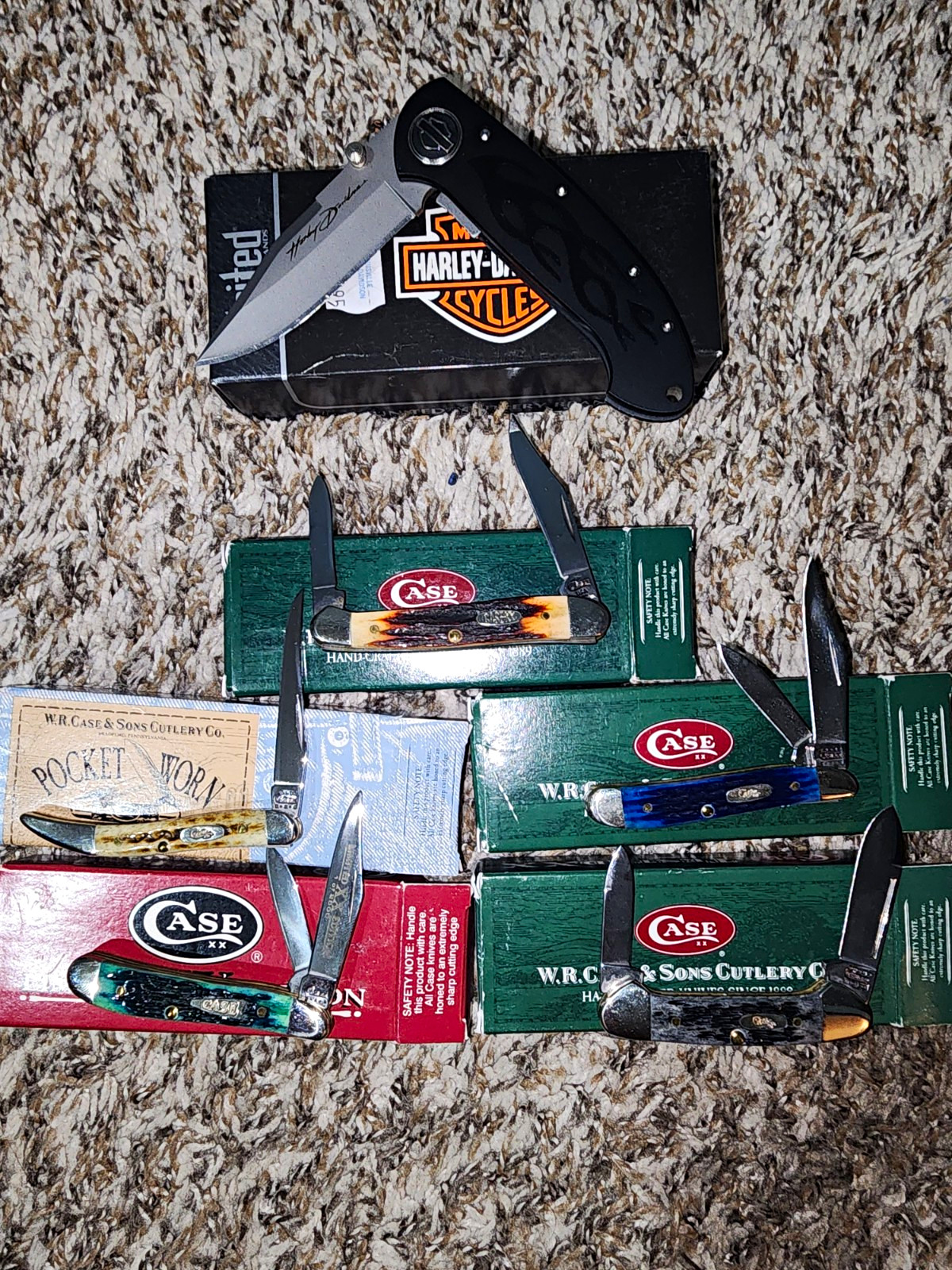 Case Pocketknife Lot 5 With The HD knife.