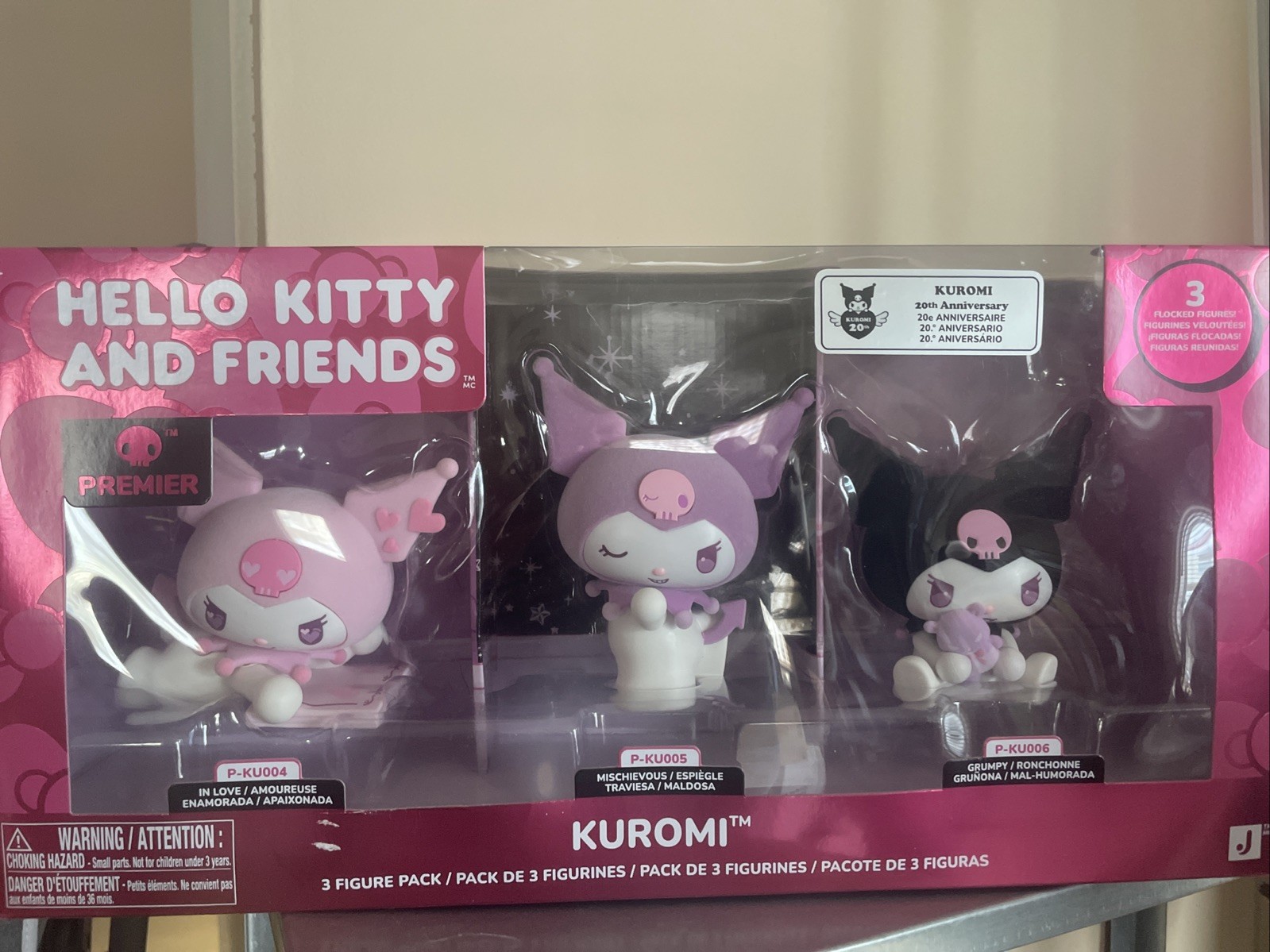 Hello Kitty And Friends Kuromi 20th Anniversary Gift Set 3 Flocked Figures HTF Hello Kitty And Friends Kuromi 20th Anniversary Gift Set 3 Flocked Figures HTF