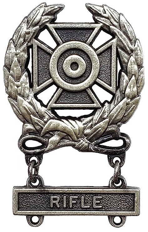 US ARMY Expert Shooting Oxidized Badge Wreath Rifle MARKSMAN Qualification Q bar US ARMY Expert Shooting Oxidized Badge Wreath Rifle MARKSMAN Qualification Q bar