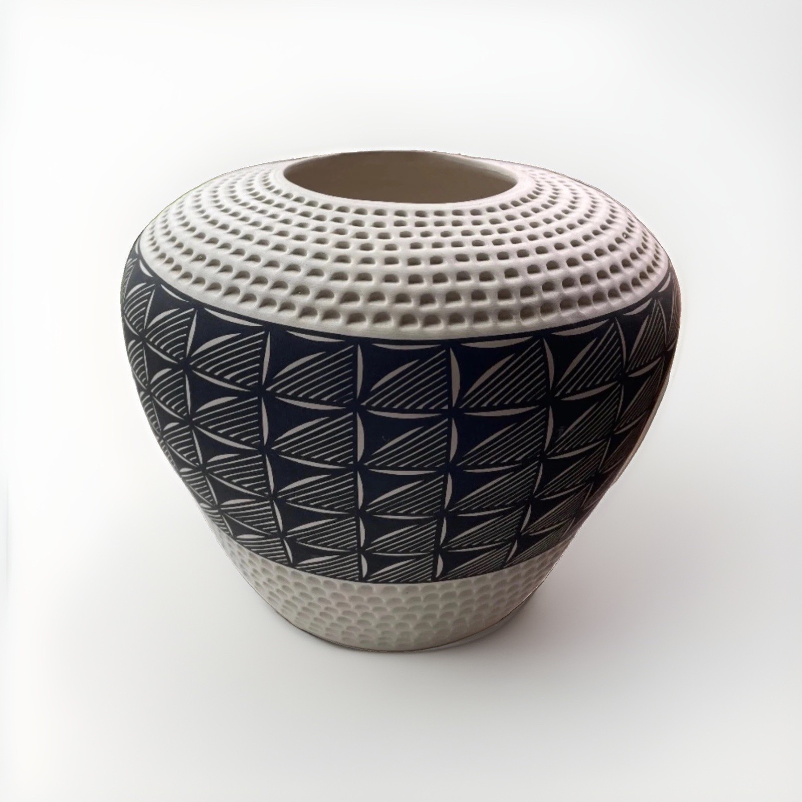 Authentic Acomo Pueblo Pottery Seed Jar Fine Line Hand Coiled Kathy Victorino KV Authentic Acomo Pueblo Pottery Seed Jar Fine Line Hand Coiled Kathy Victorino KV