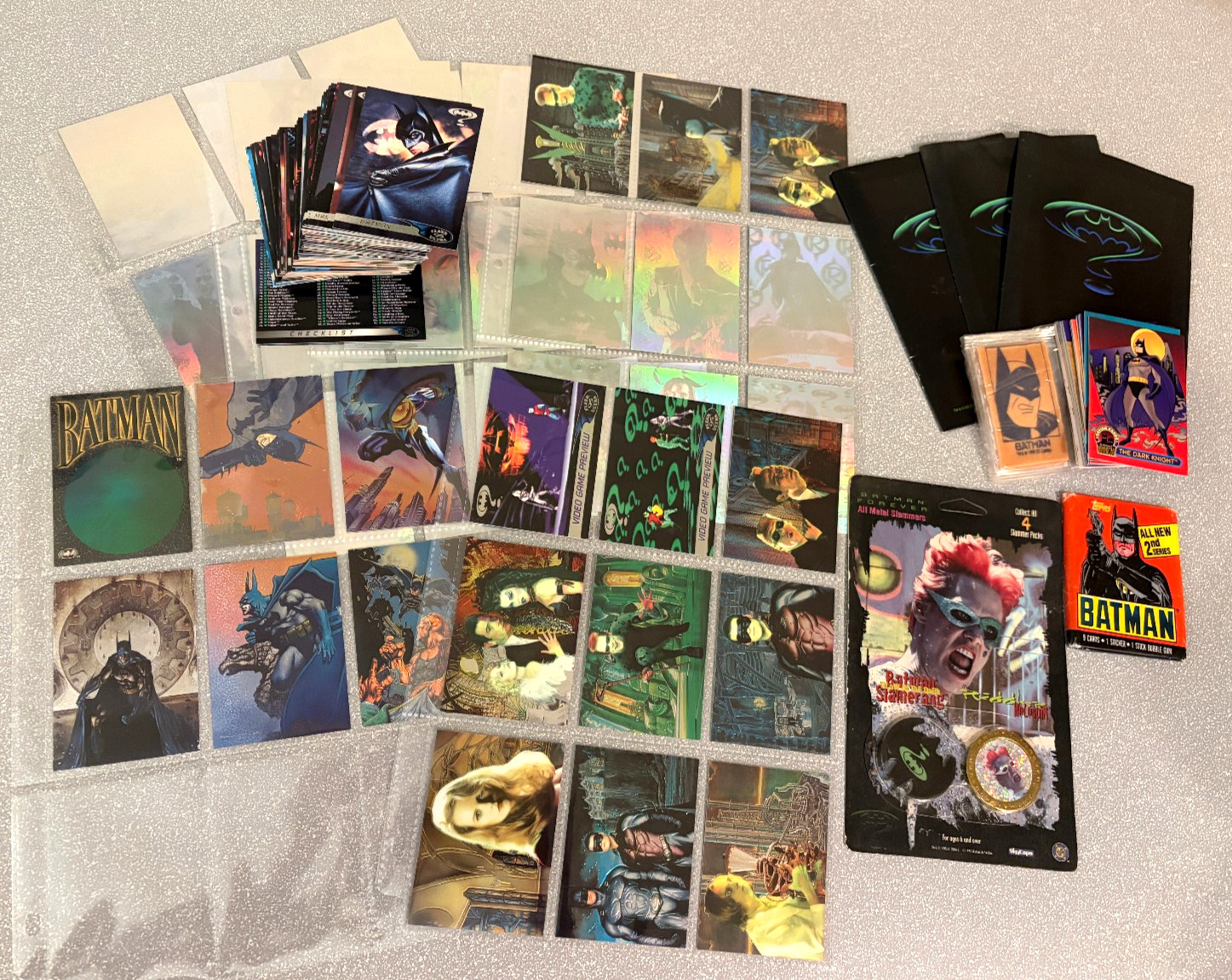 LOT OF DARK KNIGHT SKYDISC #SD1, 1995 BATMAN FOREVER CARD SET & MERCH, AND MORE LOT OF DARK KNIGHT SKYDISC #SD1, 1995 BATMAN FOREVER CARD SET & MERCH, AND MORE