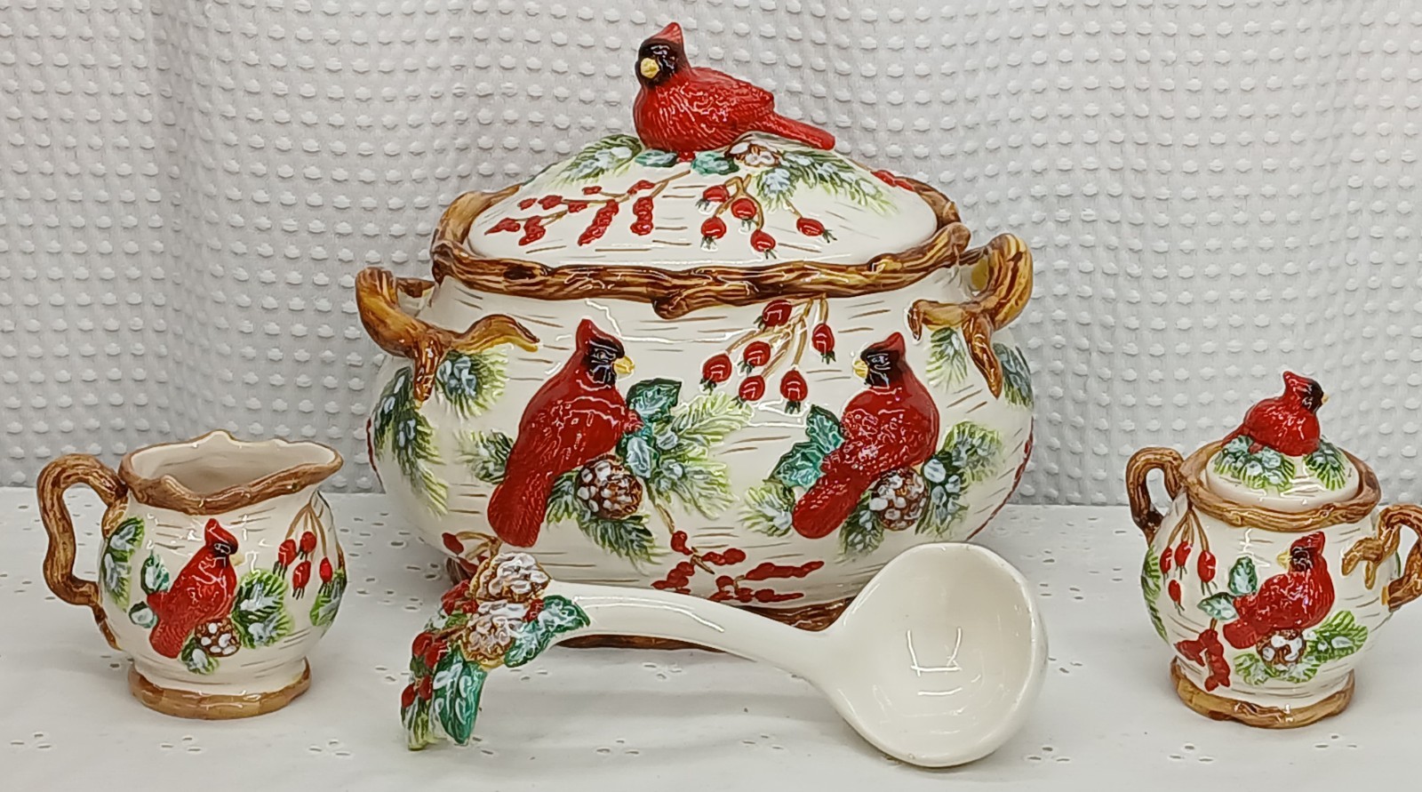 OLD WORLD CHRISTMAS CARDINAL 4QT SOUP TUREEN LADLE SUGAR CREAMER OLD WORLD CHRISTMAS CARDINAL 4QT SOUP TUREEN LADLE SUGAR CREAMER