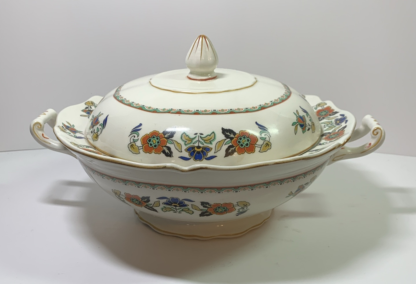 Vintage 1940s Woods Ivory Ware Baroda Pattern England Lidded Vegetable Dish Vintage 1940s Woods Ivory Ware Baroda Pattern England Lidded Vegetable Dish