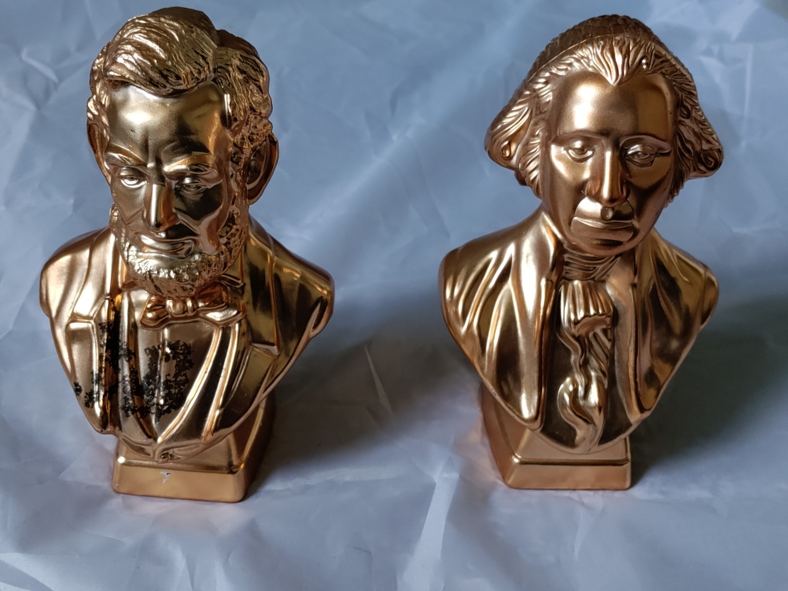 Lot of 2 VTG AVON PRESIDENT WASHINGTON & Lincoln GOLD WILD COUNTRY AFTER SHAVE