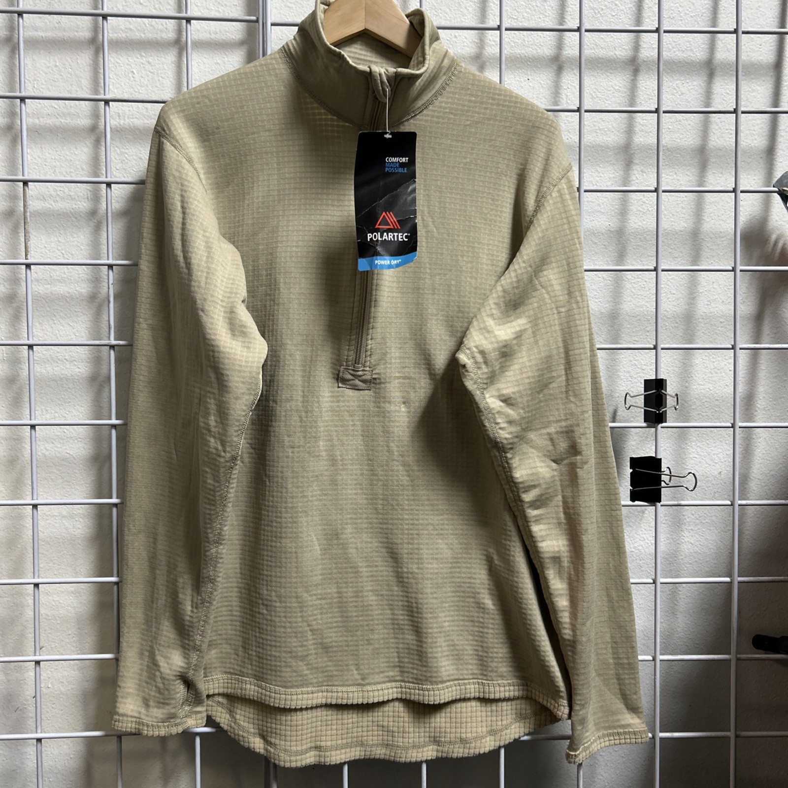 GEN III LEVEL 2 MID WEIGHT COLD WEATHER POLARTEC WAFFLE SHIRT MEDIUM REGULAR NWT GEN III LEVEL 2 MID WEIGHT COLD WEATHER POLARTEC WAFFLE SHIRT MEDIUM REGULAR NWT