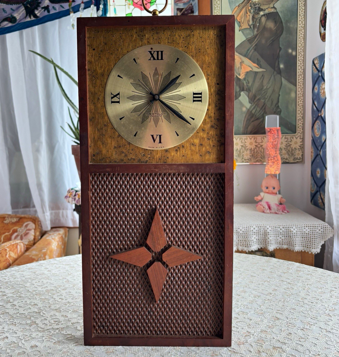 Vintage Mid Century Wesclox Hanging Wooden Wall Clock 60s 70s Retro Vintage Mid Century Wesclox Hanging Wooden Wall Clock 60s 70s Retro