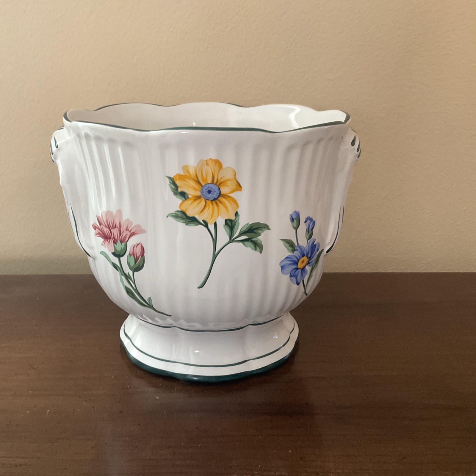 Vintage 1996 Tiffany Ceramic Sintra Floral Jardiniere Cachepot w/Tag 7.75x7.25 Vintage 1996 Tiffany Ceramic Sintra Floral Jardiniere Cachepot w/Tag 7.75x7.25