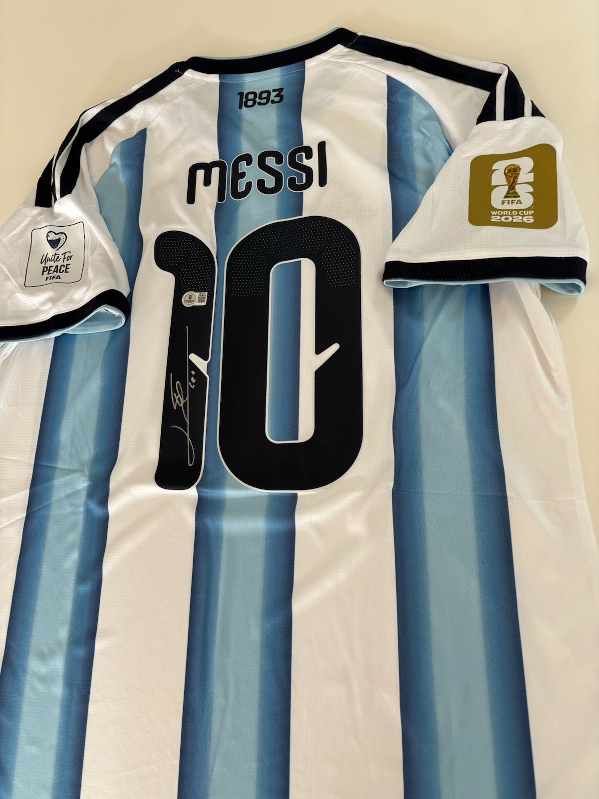 🔥⚽️ Lionel Messi, Hand Signed 2026 Argentina Home Jersey Beckett COA ⚽️🔥 🔥⚽️ Lionel Messi, Hand Signed 2026 Argentina Home Jersey Beckett COA ⚽️🔥