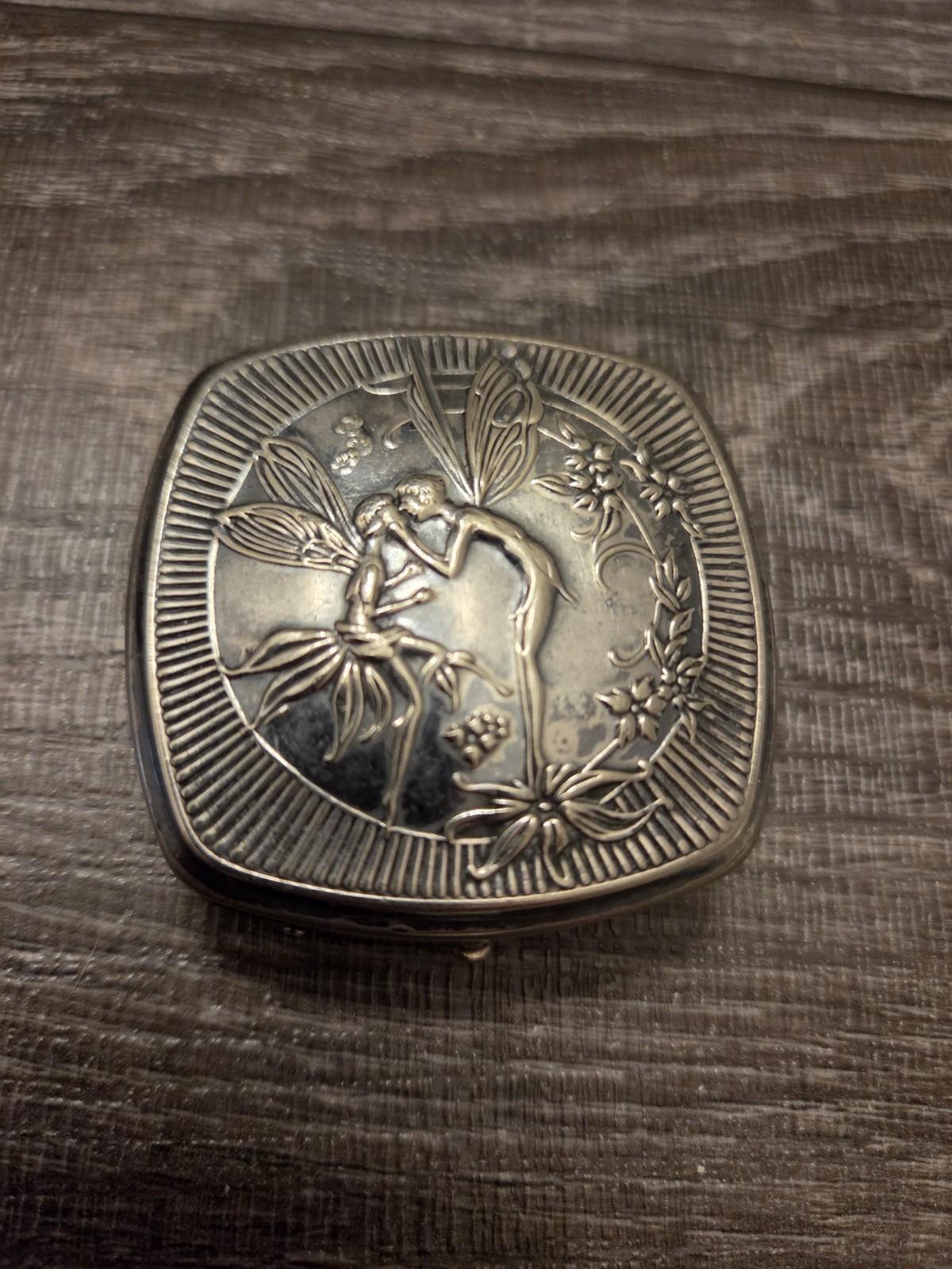 Vintage Art Deco Antique Djer Kiss Vanity Compact by Ker Koff Feries c.1920's Vintage Art Deco Antique Djer Kiss Vanity Compact by Ker Koff Feries c.1920's
