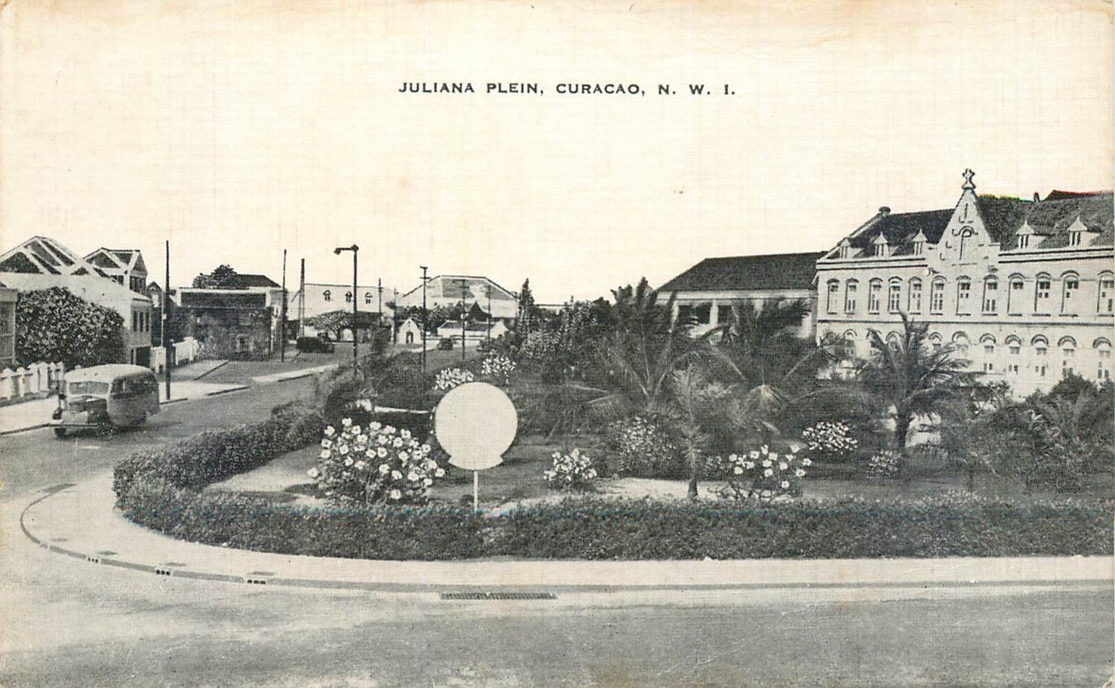 CURACAO, N.W.I. LOT OF 25 VINTAGE POSTCARDS (RR812)