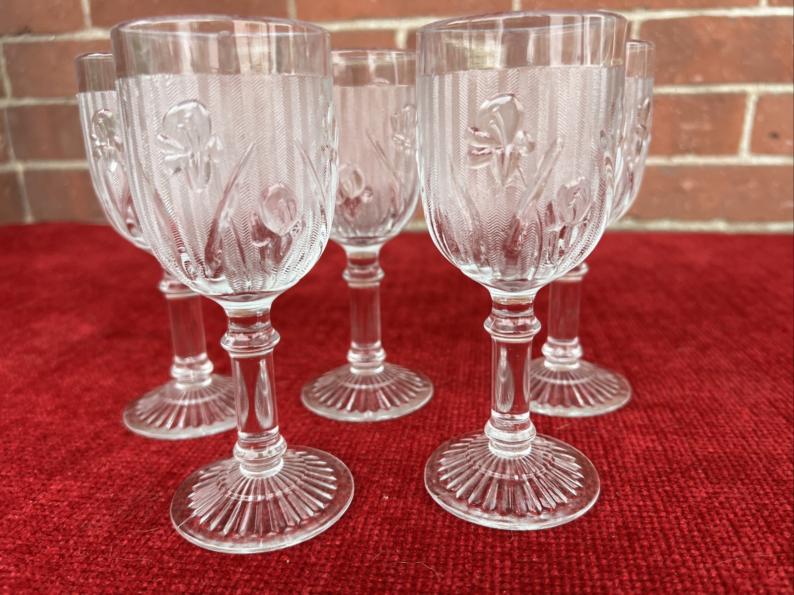 Jeannette Iris & Herringbone 5 Vintage Wine Cocktail Glasses ~ Stemware Goblets Jeannette Iris & Herringbone 5 Vintage Wine Cocktail Glasses ~ Stemware Goblets