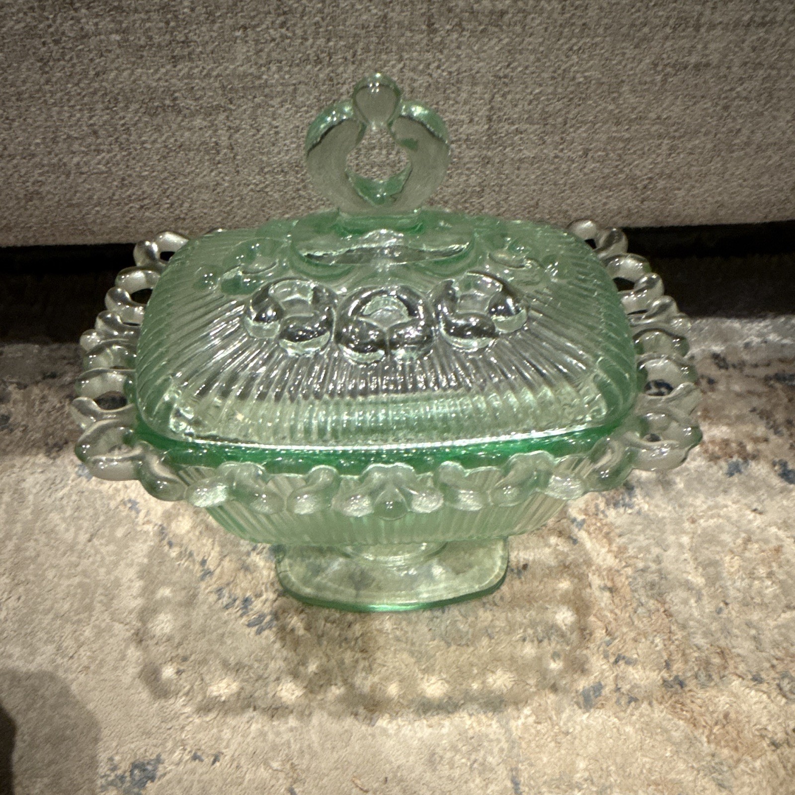 Vintage Indiana Glass Old Colony Green Open Lace Covered Pedestal Candy Dish Vintage Indiana Glass Old Colony Green Open Lace Covered Pedestal Candy Dish