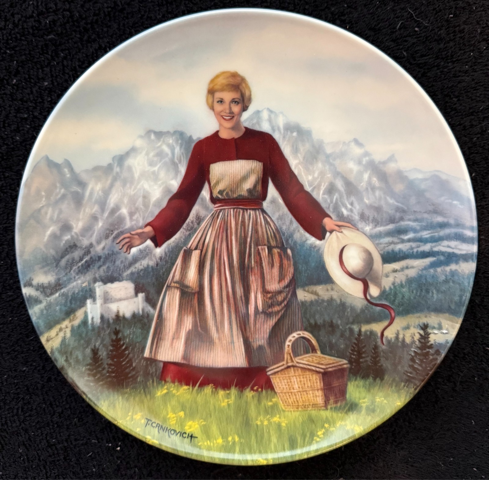 Vintage Knowles "The Sound of Music" Collector Plate Series - Complete Lot of 8 Vintage Knowles "The Sound of Music" Collector Plate Series - Complete Lot of 8