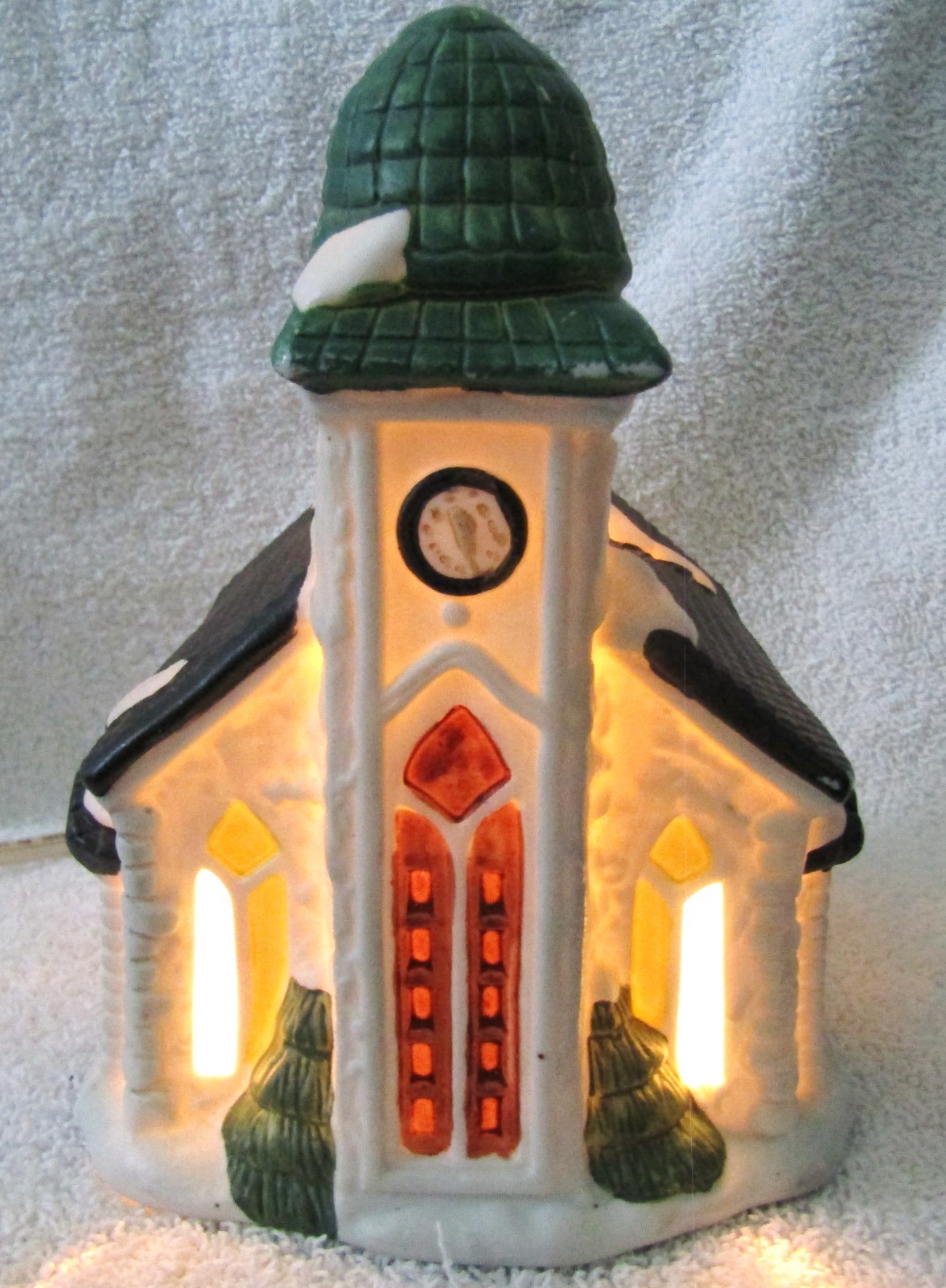 Vintage 1992 Santa's Pride Christmas Village St. Jude's Church with Light. Vintage 1992 Santa's Pride Christmas Village St. Jude's Church with Light.