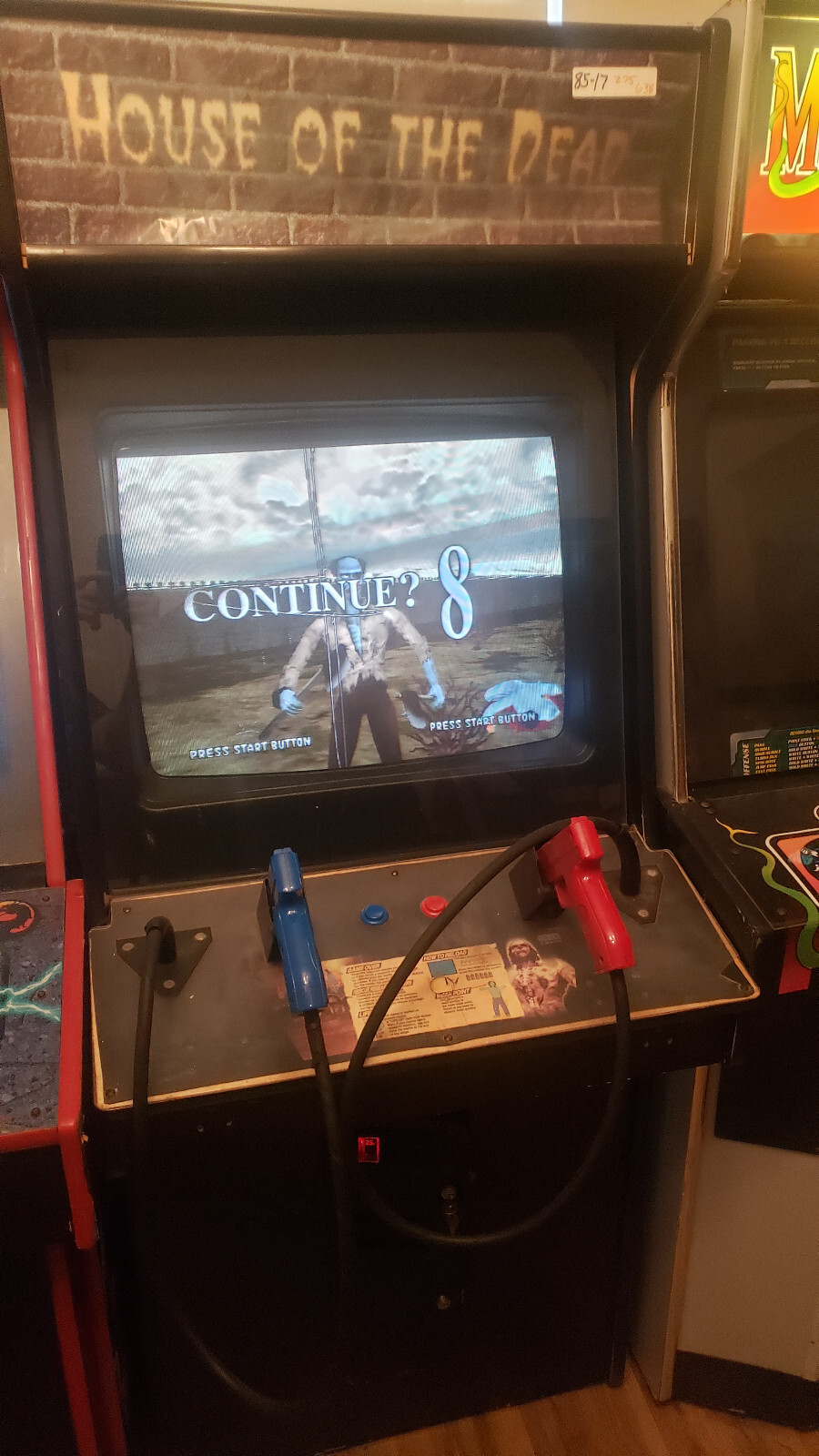 The House of the Dead 1 Sega arcade COINOP game with CRT Zombie Shooter**WORKS** The House of the Dead 1 Sega arcade COINOP game with CRT Zombie Shooter**WORKS**