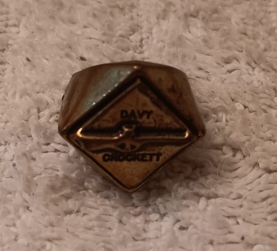 VINTAGE 1950'S DAVY CROCKETT RIFLE RING WESTERN PREMIUM VINTAGE 1950'S DAVY CROCKETT RIFLE RING WESTERN PREMIUM