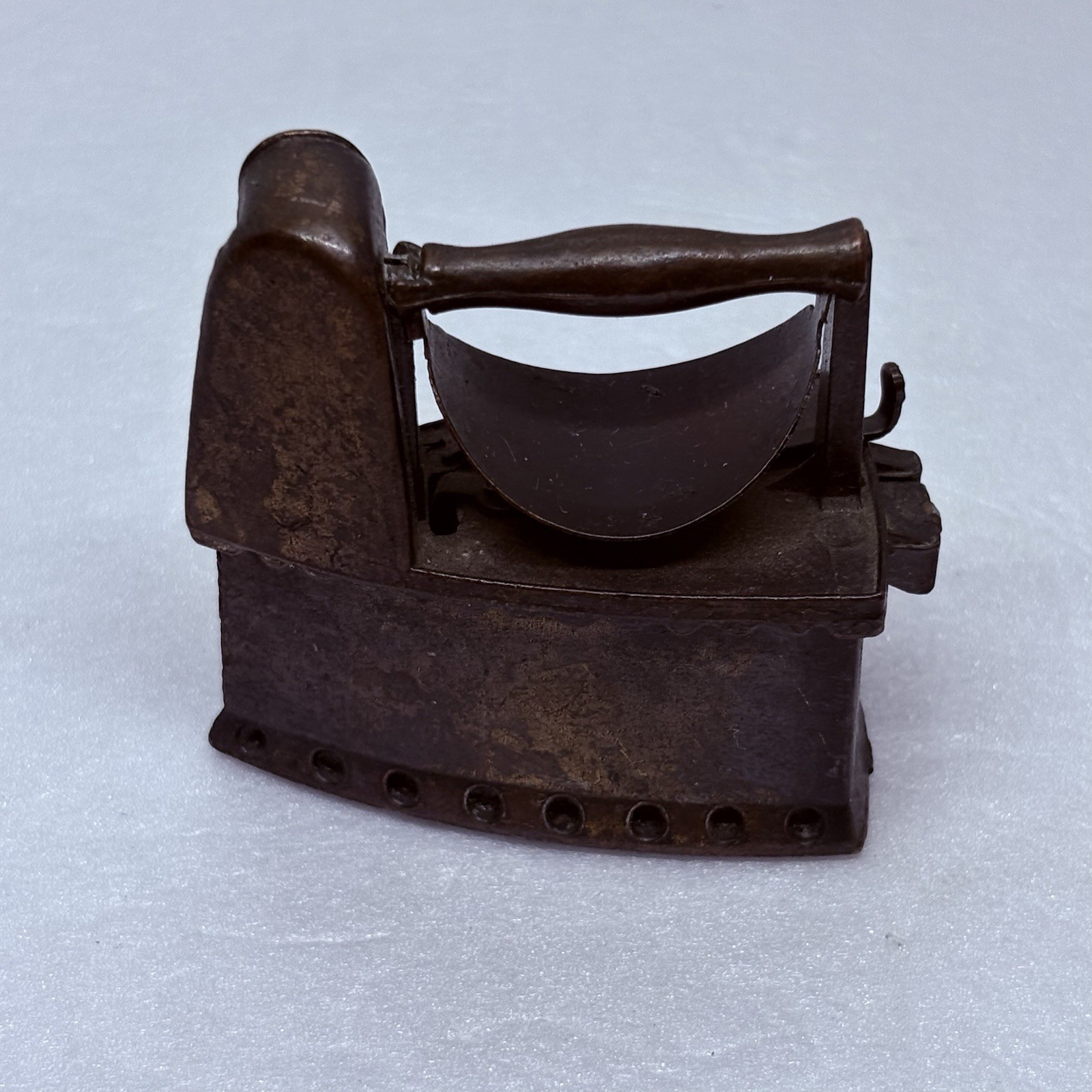 Vintage Durham Industries Miniature IRON Diecast Metal Dollhouse Art Figurine C3
