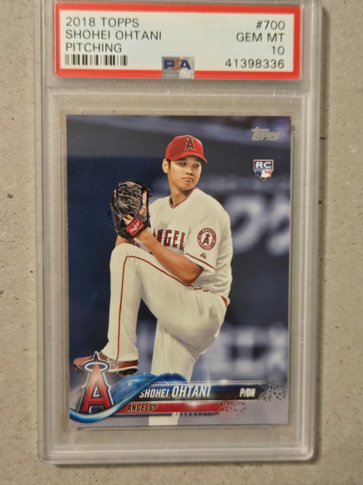 2018 TOPPS SHOHEI OHTANI #700 ROOKIE CARD GRADED PSA 10 GEM MINT 2018 TOPPS SHOHEI OHTANI #700 ROOKIE CARD GRADED PSA 10 GEM MINT