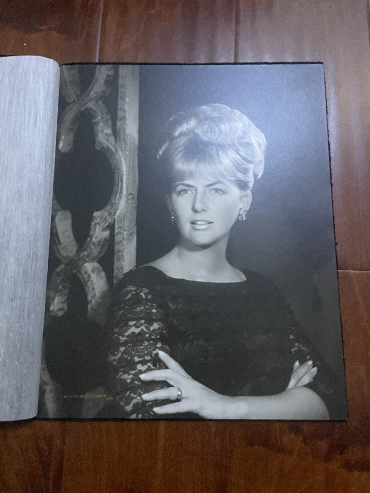 Vintage 1960s Elson-Alexandre LA 11x14 Studio Portrait Photo Original Binder Vintage 1960s Elson-Alexandre LA 11x14 Studio Portrait Photo Original Binder