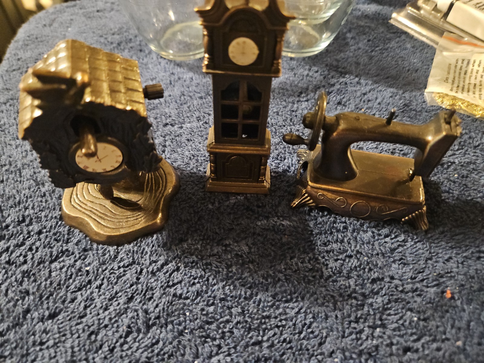 Lot of 3 Vintage Die Cast Metal Miniature Pencil Sharpeners Clocks Sewing Lot of 3 Vintage Die Cast Metal Miniature Pencil Sharpeners Clocks Sewing