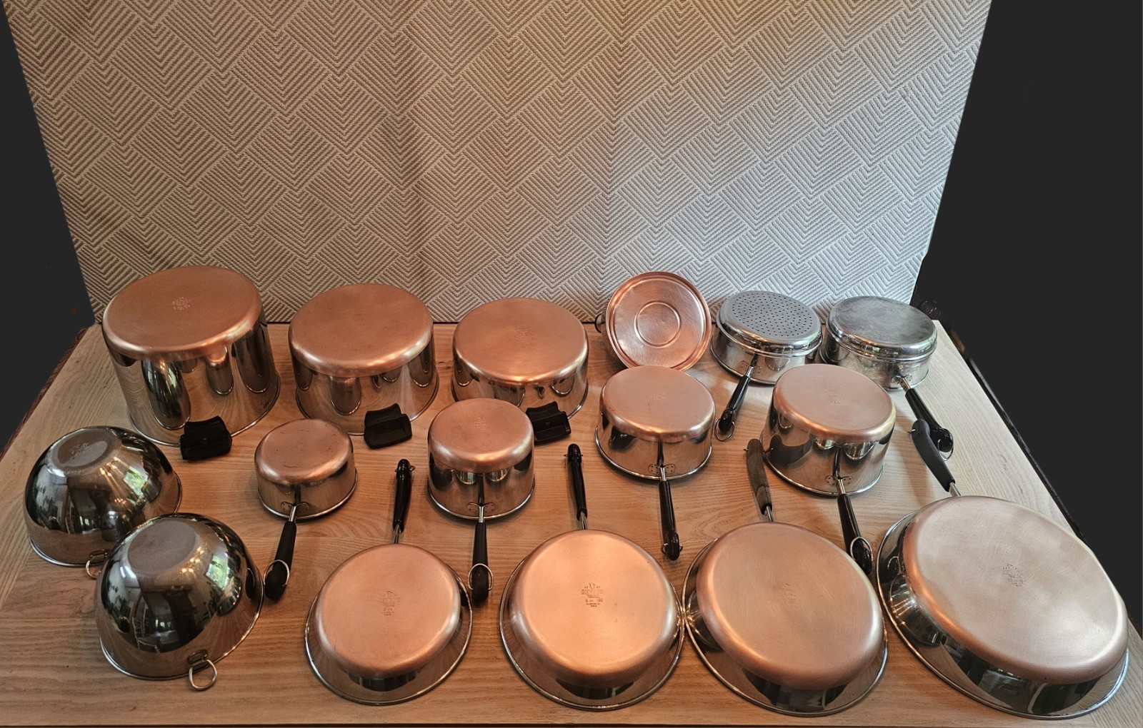 Vintage REVERE Ware 1801 Copper Botton Cookware Pots and Pans 25 piece Set Vintage REVERE Ware 1801 Copper Botton Cookware Pots and Pans 25 piece Set