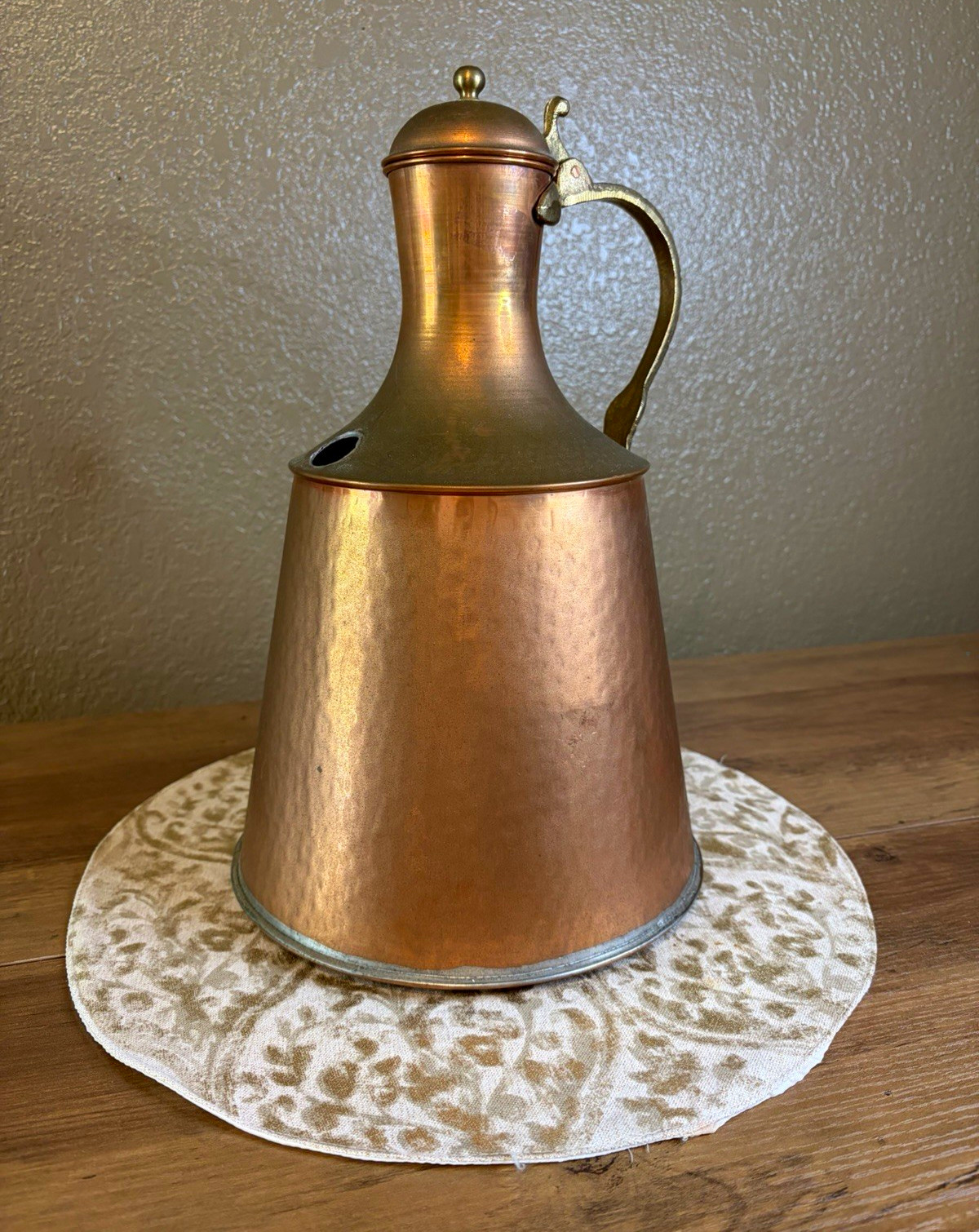 Antique Turkish Ottoman Copper Bursa Carafe - Hand Hammered Lidded Pitcher Antique Turkish Ottoman Copper Bursa Carafe - Hand Hammered Lidded Pitcher