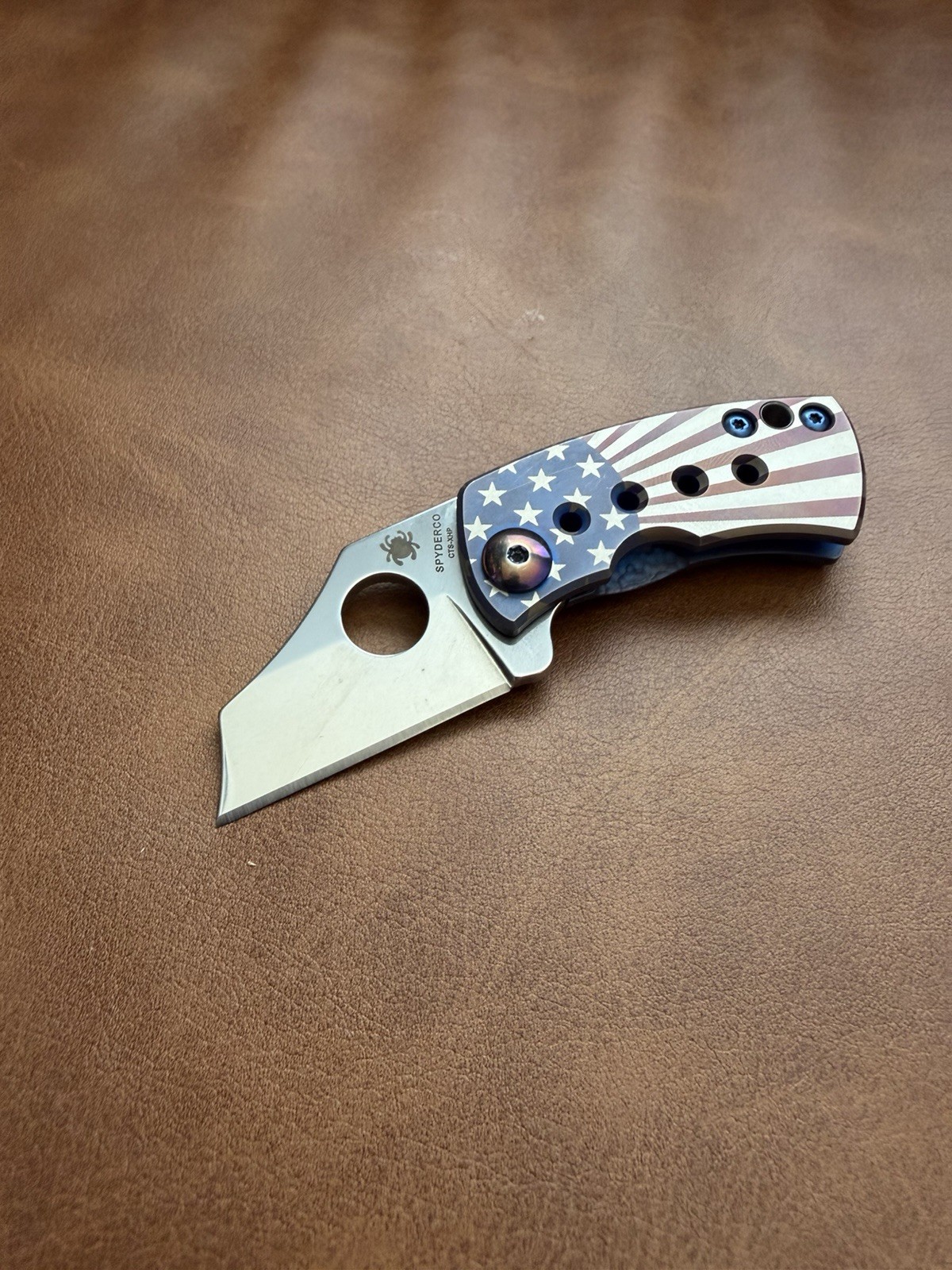 Spyderco McBee C236TIP CTS-XHP McNees Custom USA Flag Titanium Folding Knife Spyderco McBee C236TIP CTS-XHP McNees Custom USA Flag Titanium Folding Knife
